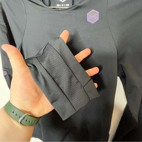 UNDER Armour Rush HeatGear Long Sleeve Top Thumbholes Celliant - Picture 3 of 9